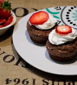 Cupcakes de chocolate sin horno